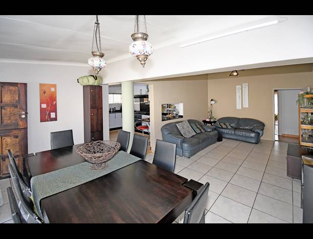 3 BEDROOM HOUSE FOR SALE IN CROSBY
